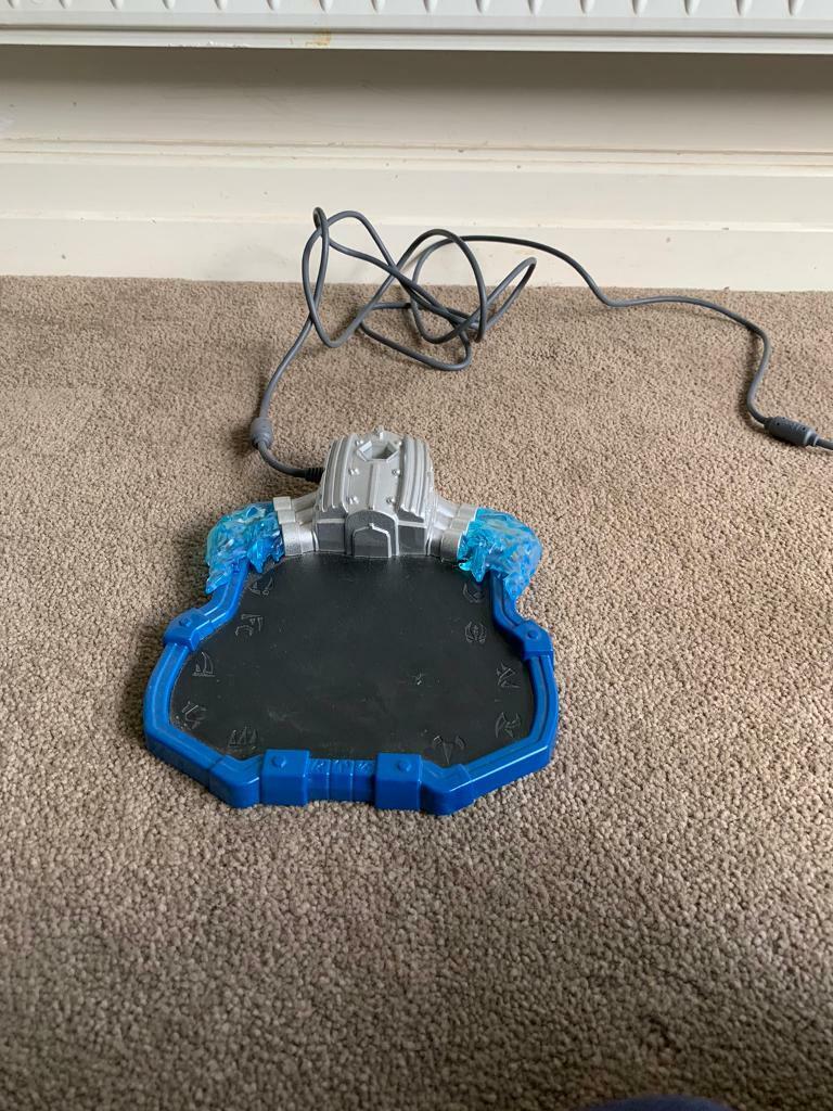 Xbox skylanders superchargers base (Collection only).