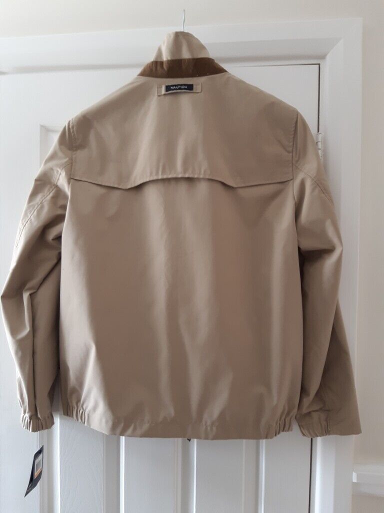 MENS QUALITY `NAUTICA` BRAND ZIPPED JACKET, NEW NEVER WORN
