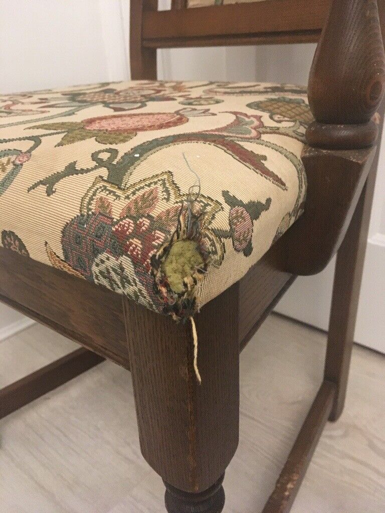 Old Charm Carver Chair