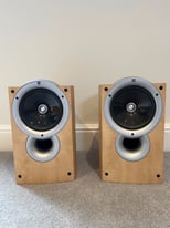 KEF Q Series Q1 Speakers - Pair - Excellent condition