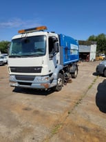 Left hand d rive DAF LF55.180 Road sweeper, Twin sweep and pressure wash. low km