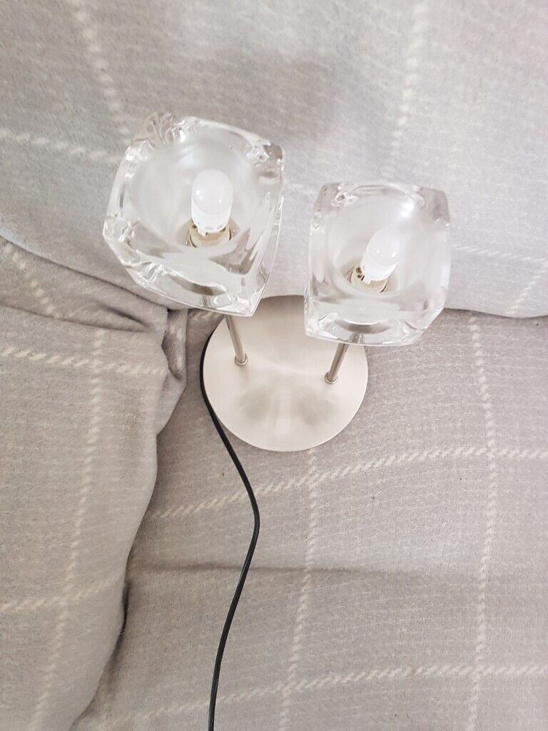 Good quality ice cube table lamp 