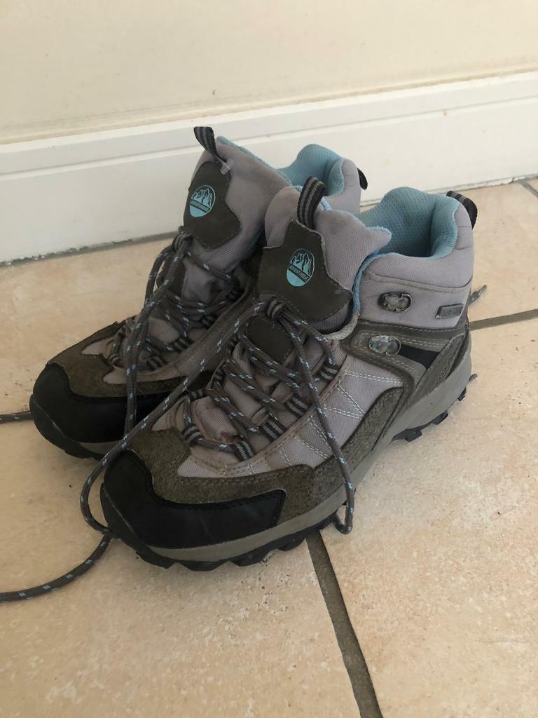 image for Walking boots UK4 EU37