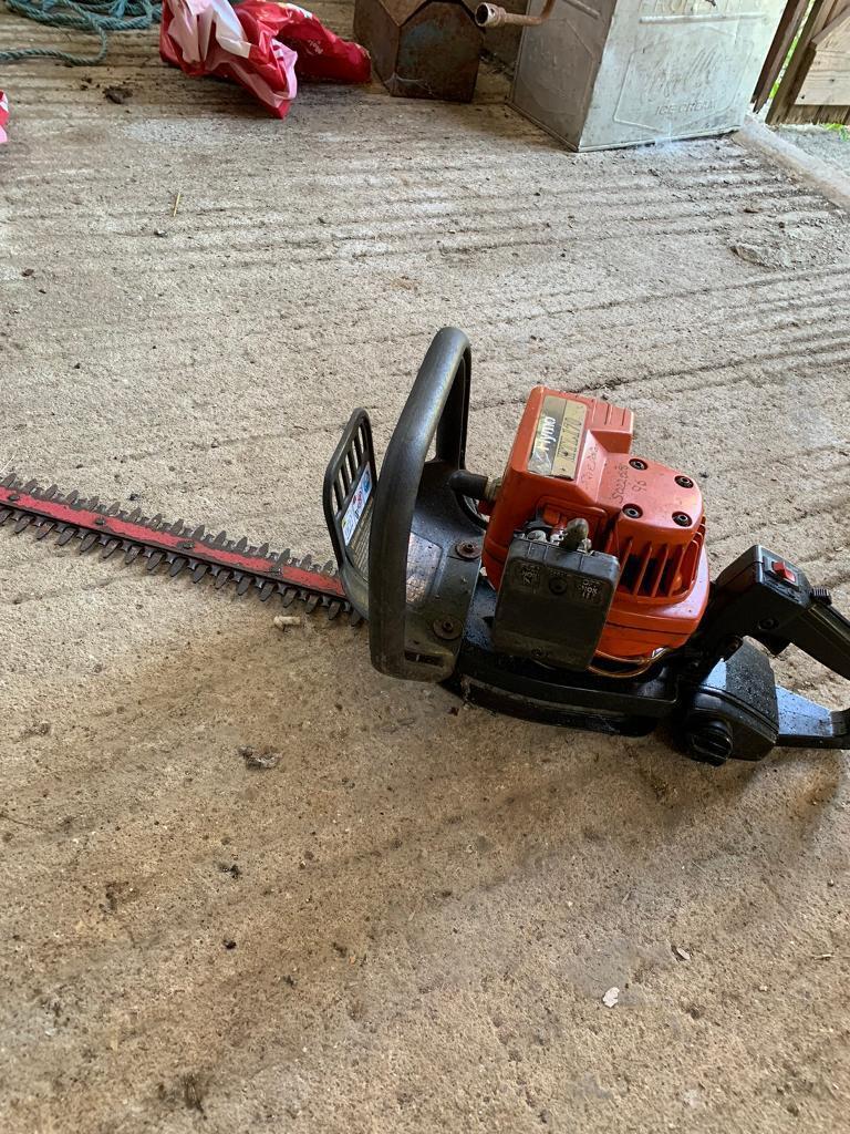 Second hand deals petrol hedge trimmer