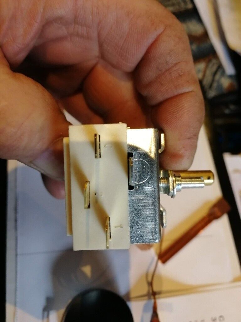 boiler thermostat, dual sensor with high limit.  for unvented cylinders 