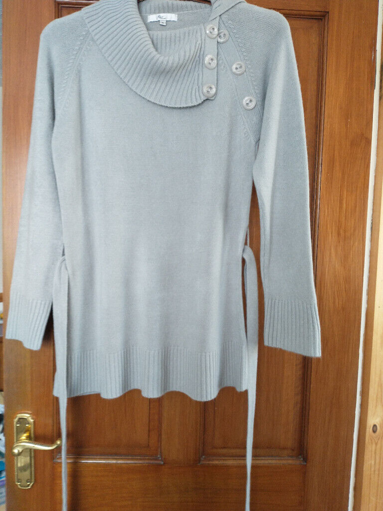  SMART JUMPER. Bust 38ins.app/XL. New cond. Unworn.