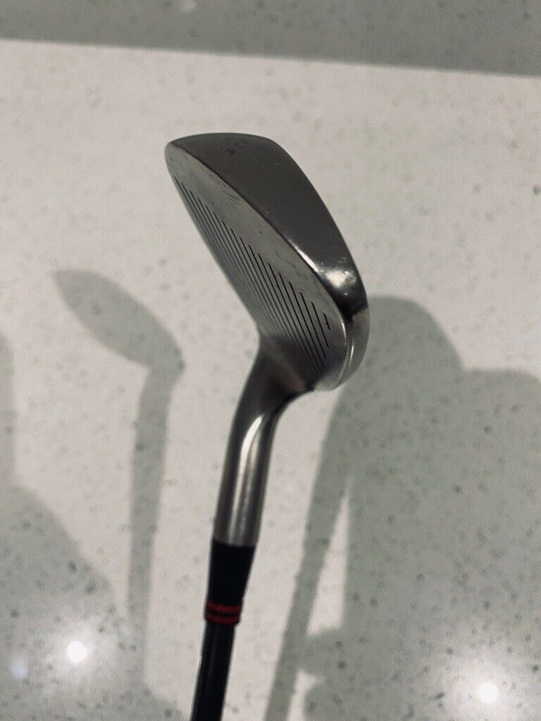 HOGAN EDGE GCD MIDSIZE SAND WEDGE   R/H