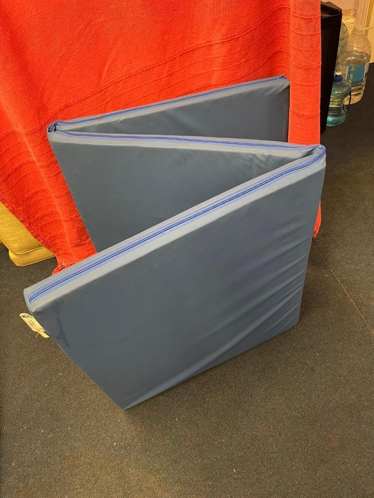 Mattresses OPTI and Medepuip