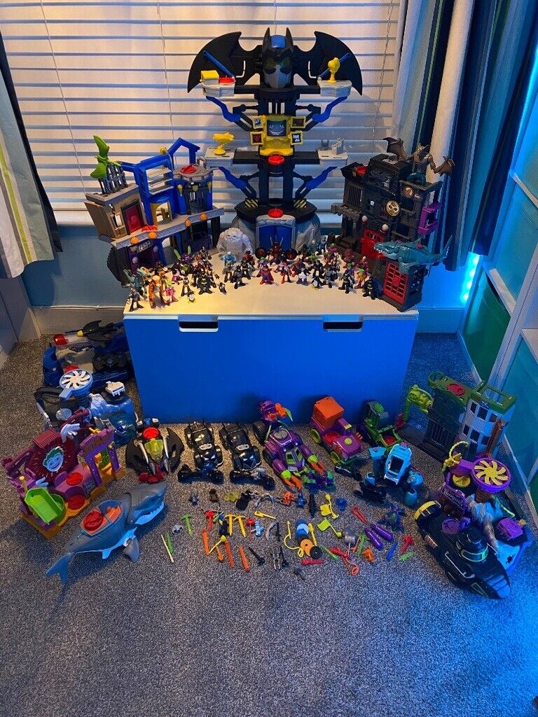 Imaginext DC Super Friends Toy Bundle