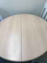 Round extendable dining table 42inch