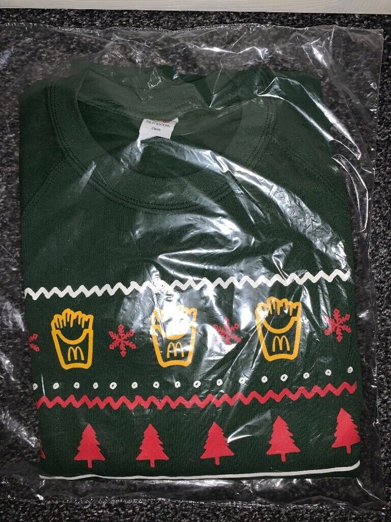 New McDonalds Christmas Jumper 2022 Green Size Medium IP1