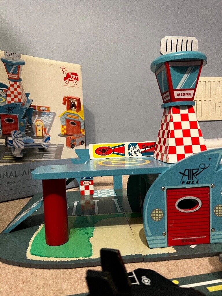 Le Toy Van International Air Show