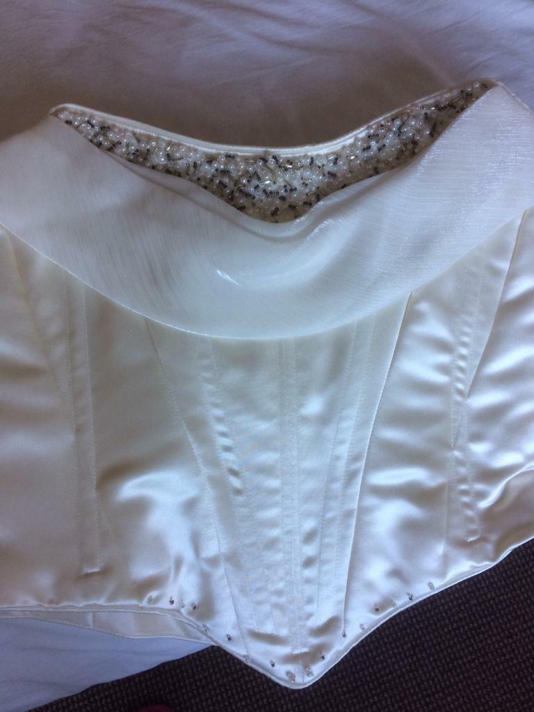 image for Brides outfit 