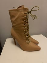 Size 5 lace up heel boots