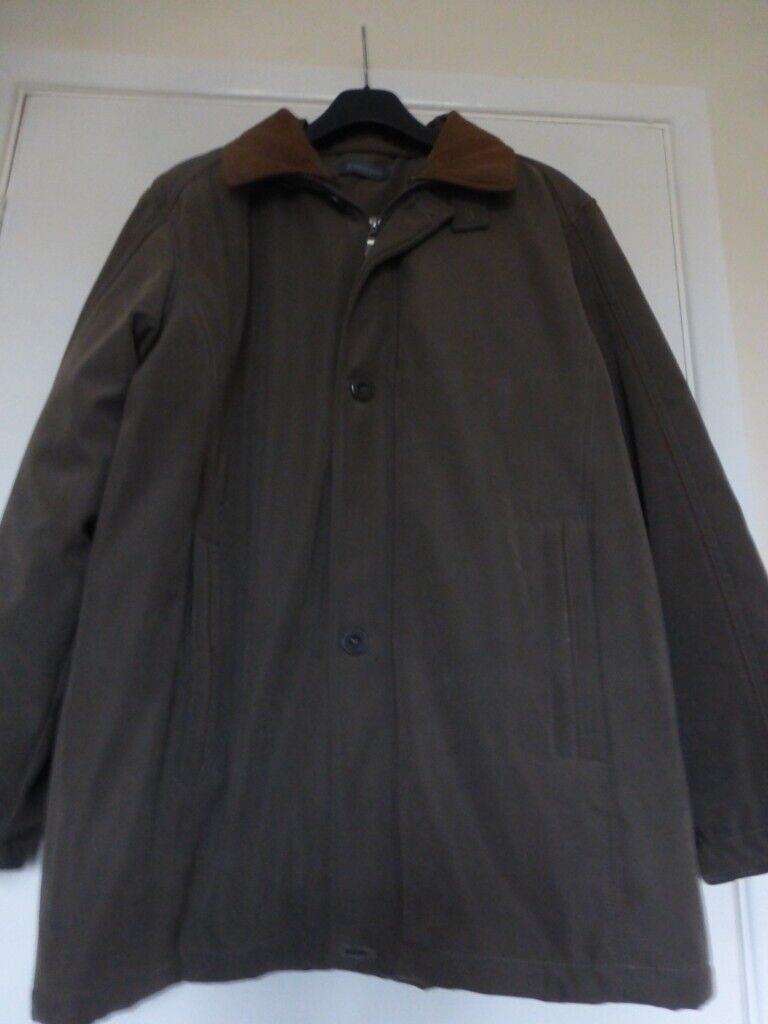 KINGSTON Men's smart/casual 3/4 length coat - Size Medium, brand new with tags (cost £140 new)