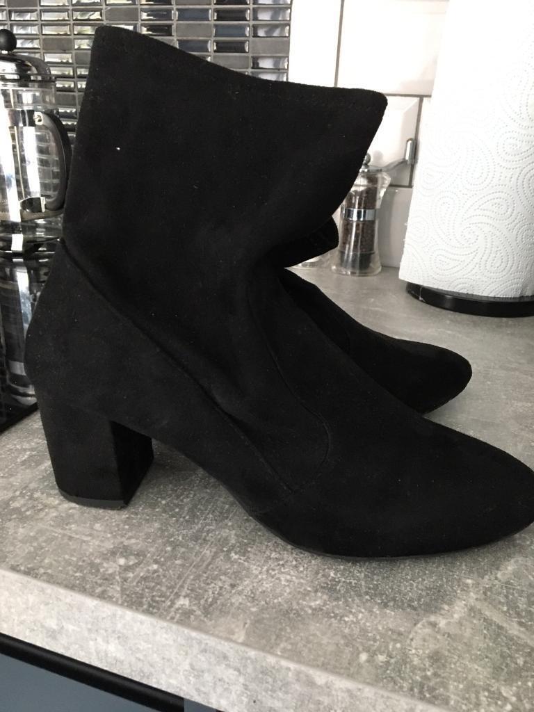 image for NewLook Ladies pull on Ankle boots