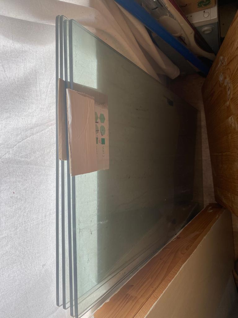 image for 4 sheets of 5mm thick glass (greenhouse?)