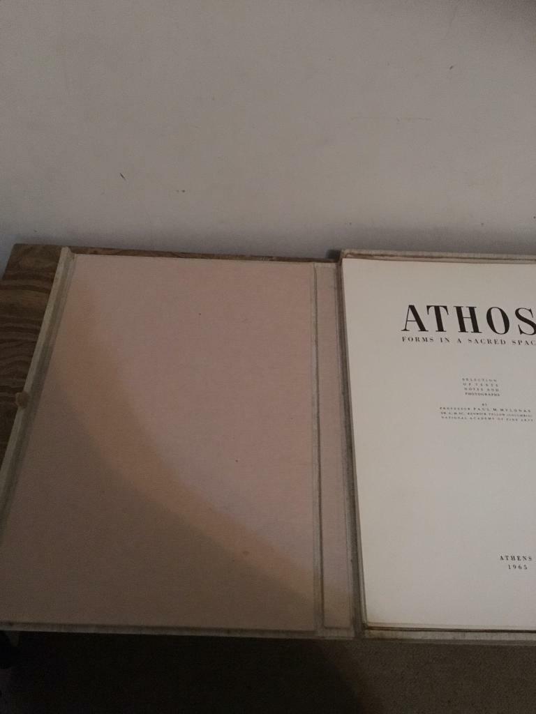 Athos forms in a Sacred space 