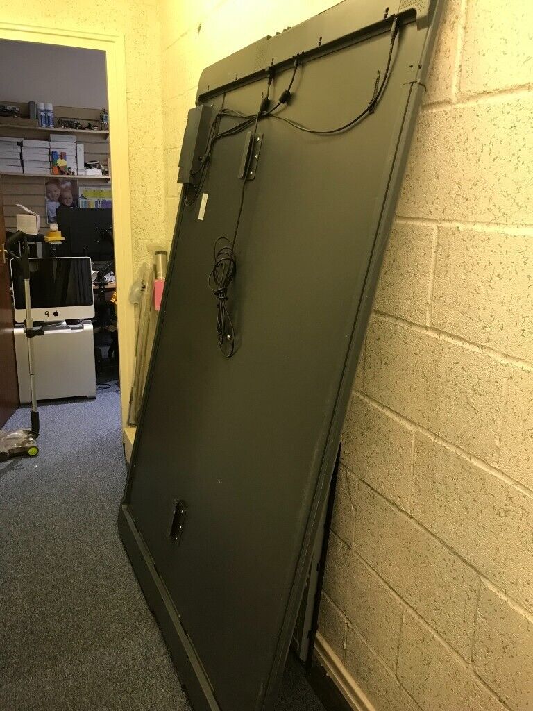 ACTIVBOARD SCREEN + MITSUBISHI EX220U PROJECTOR+PUBLISH ADDRESS AMPLIFIER MA-106