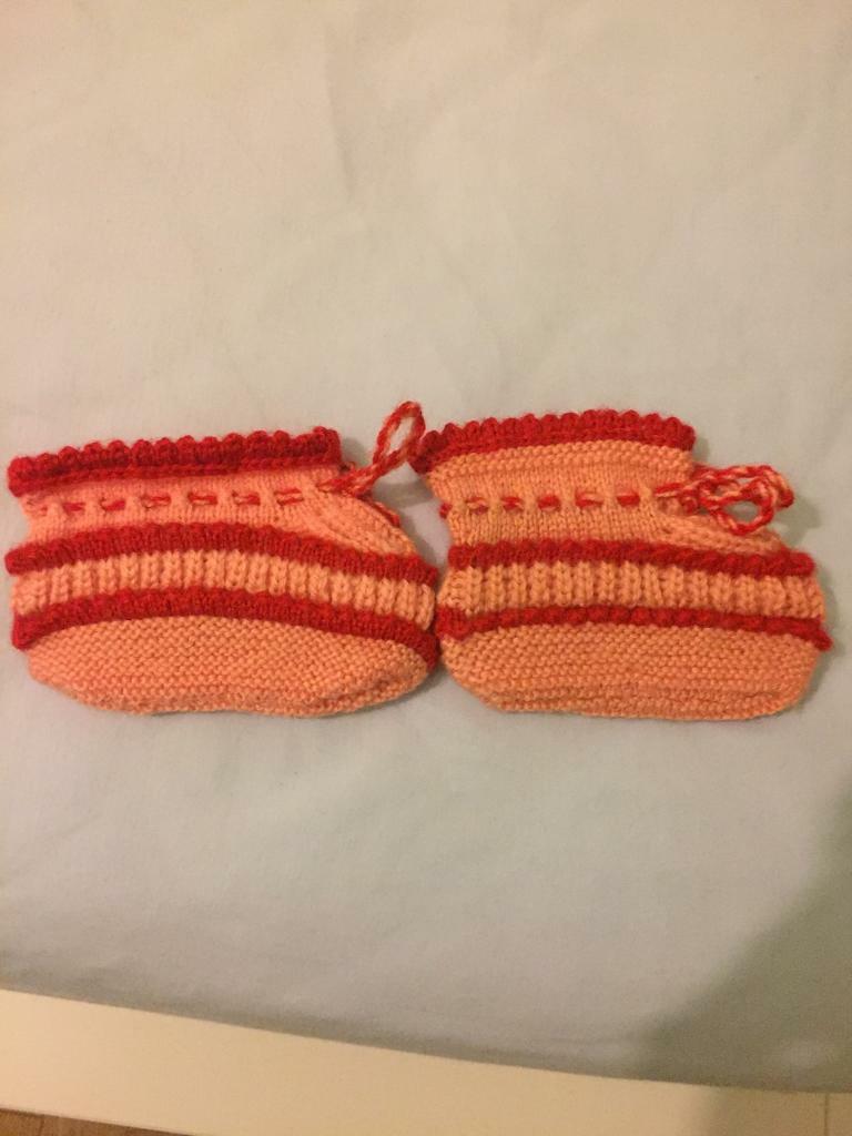 BABY BOOTIES HANDMADE 