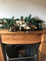 Decorative Christmas mantal centrepiece 