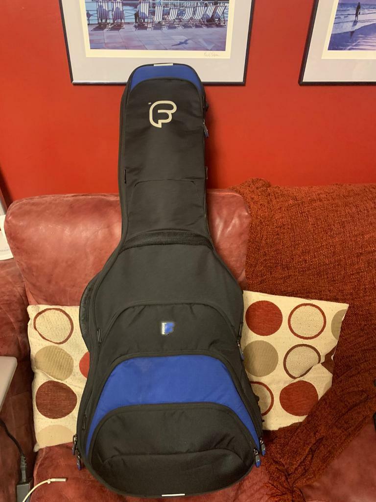 Fusion- Heavy duty pro guitar bag! Mono equivalent!