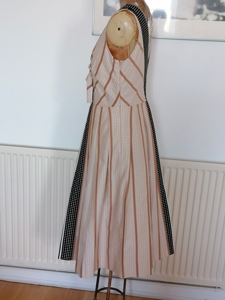 Designer JASPER CONRAN Retro Dress. Size : UK 12. 
