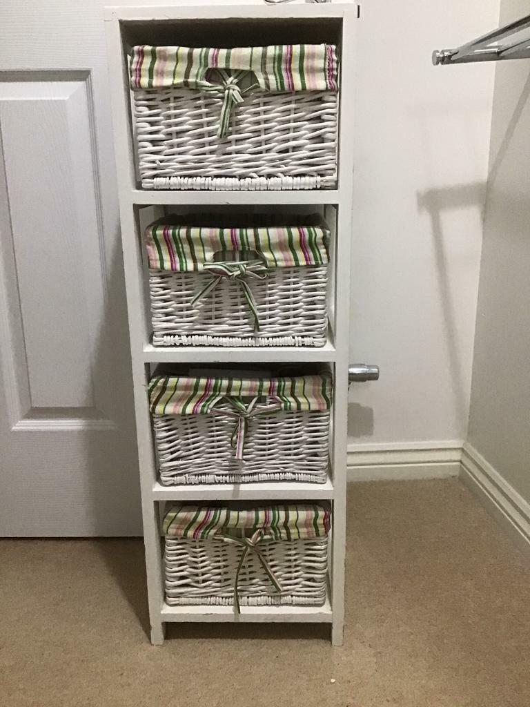 Basket storage unit 