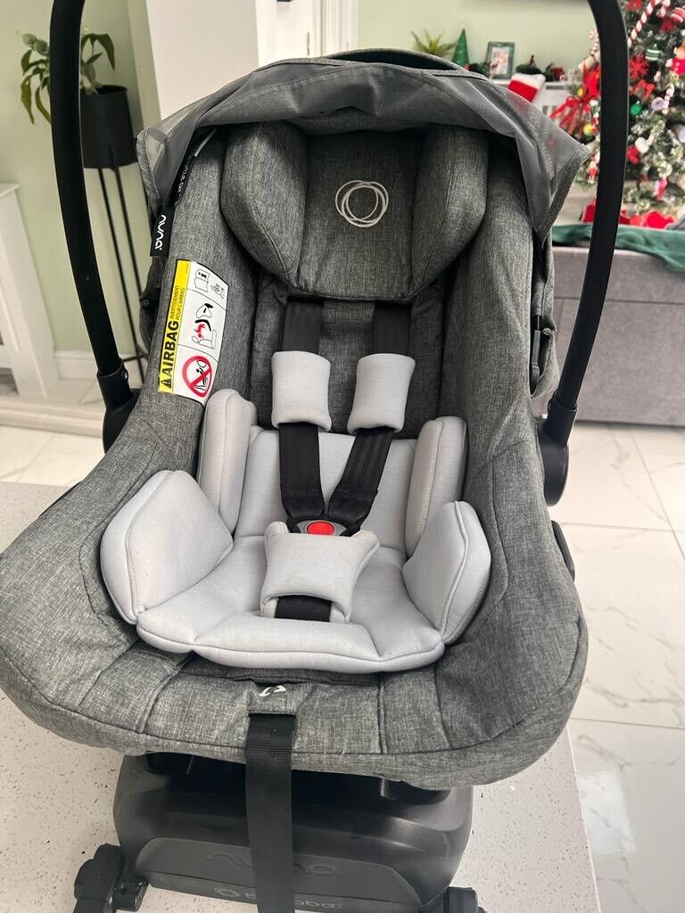 Bugaboo Turtle Air car Seat by Nuna and Isofix seat base. 