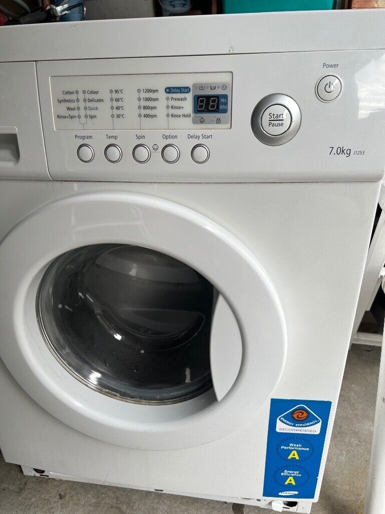 Samsung Washing Machine 7kg 1200 spin 