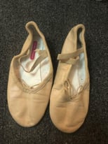 Starlite ballet shoes size 3N