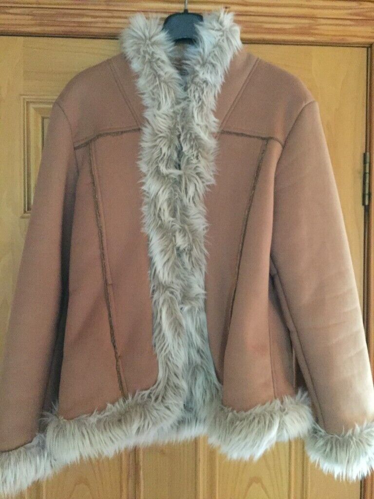 image for Ladies sheepskin jacket size 10/12 never been worn in excellent condition 