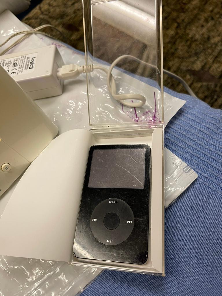 I-Station Docking Station For iPod & iPod Mini