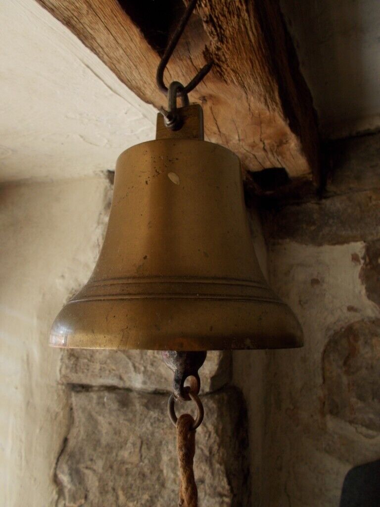 6 Lbs / 2.6 Kgs 6 inch / 150mm brass bell, 1920s, very loud