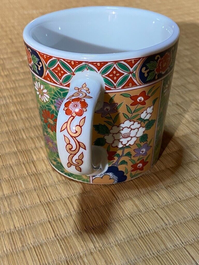 Japanese Ko-Imari Style Porcelain Mug, Traditional Floral Design, Perfect for Tea/Coffee or Display