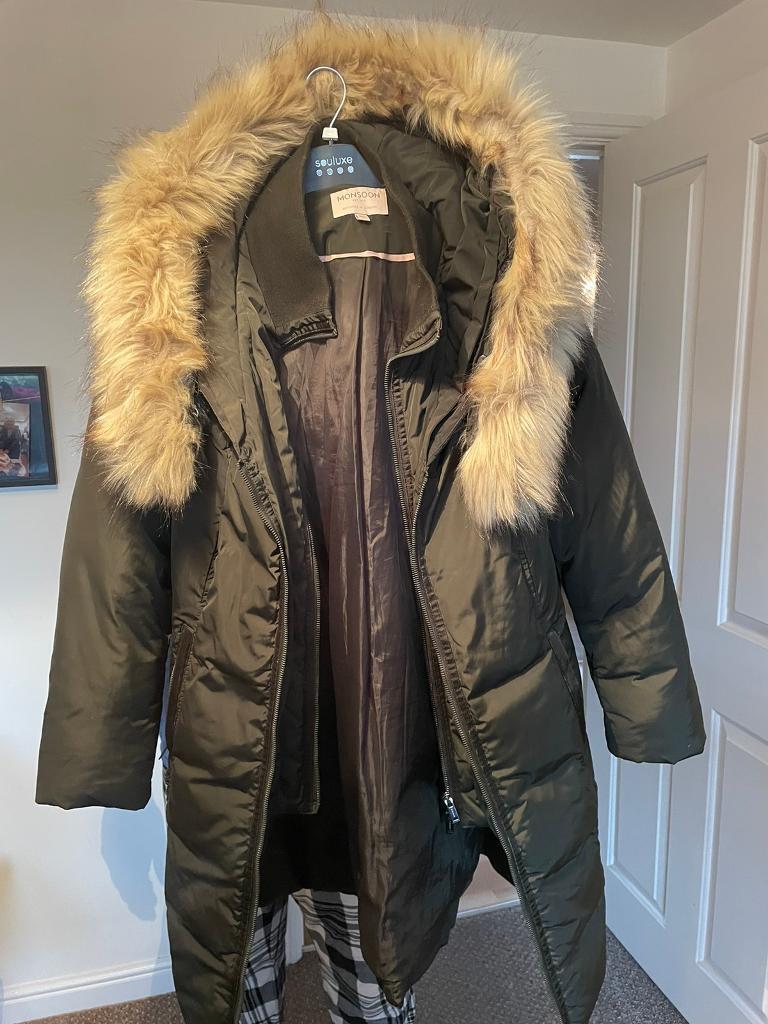 Monsoon ladies full length coat & fur lined hood size XL