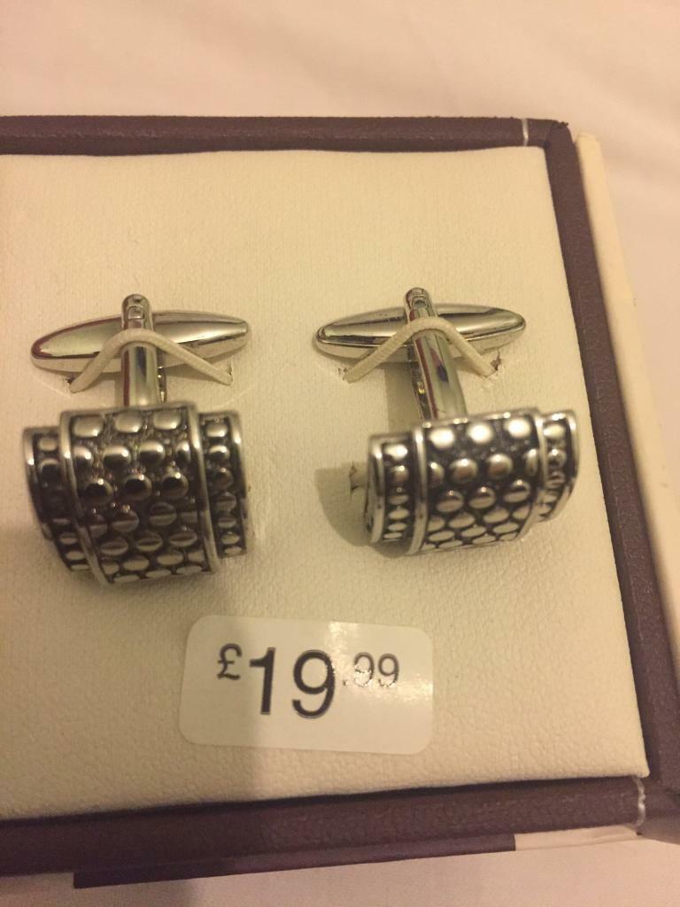image for CUFFLINKS