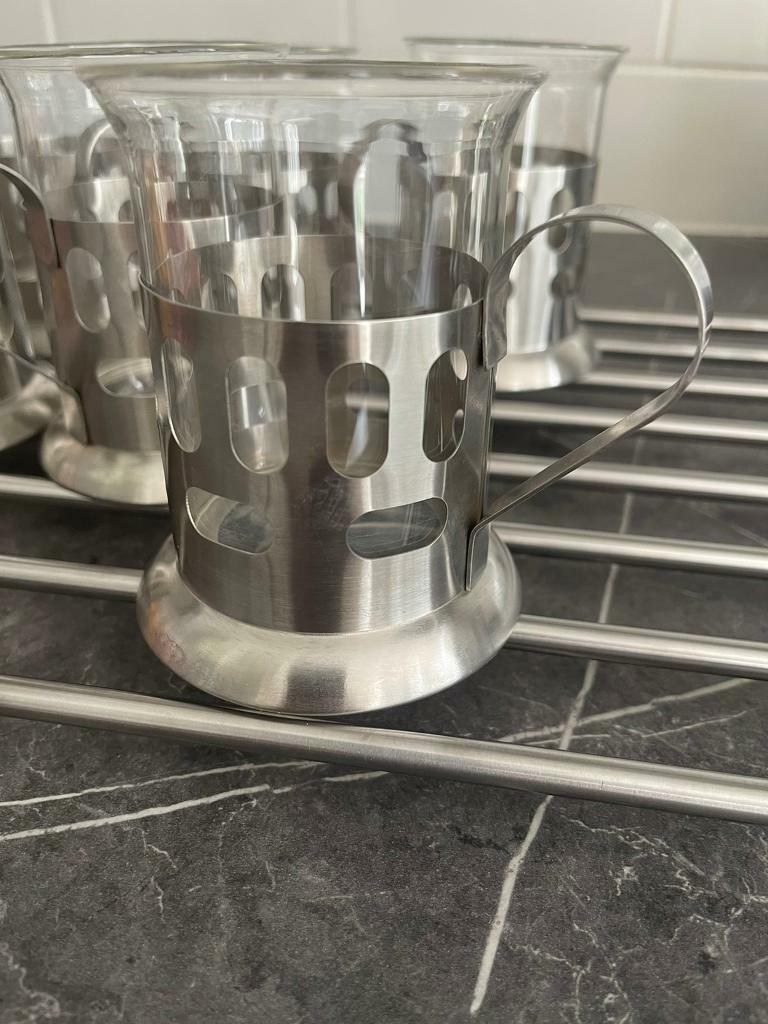 6 tea glasses