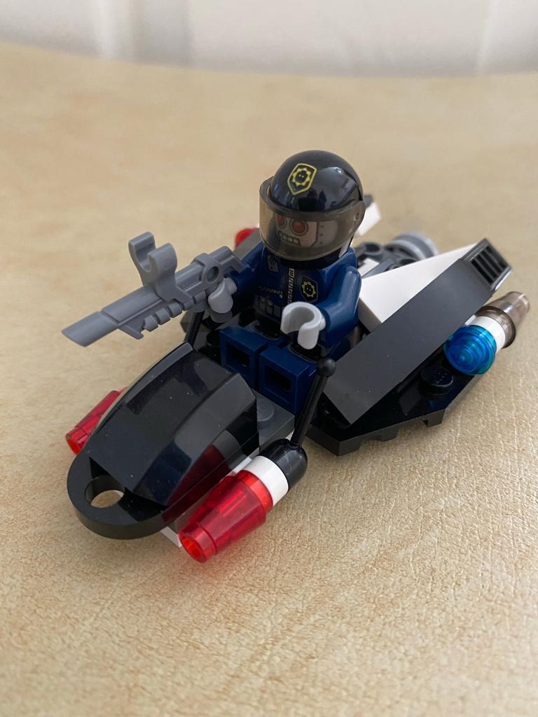 Lego Movie “Super Secret Police Enforcer” 30282
