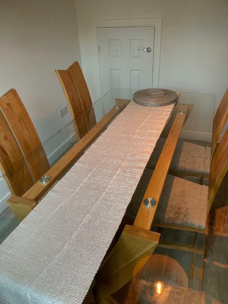 Dining Table & Chairs