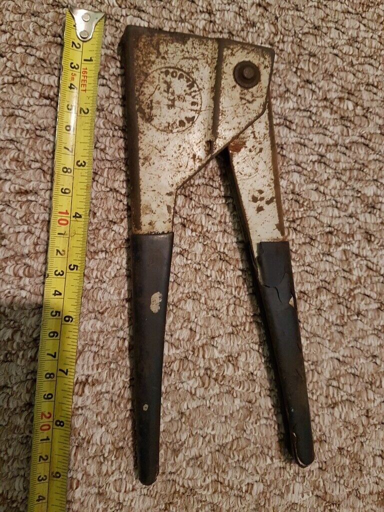 image for Vintage Geo Tucker Pop Rivet Tool