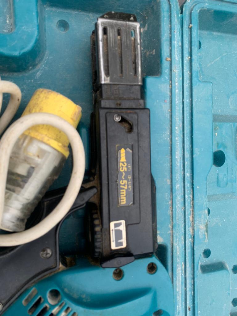 image for Makita  110 dry wall collated gun