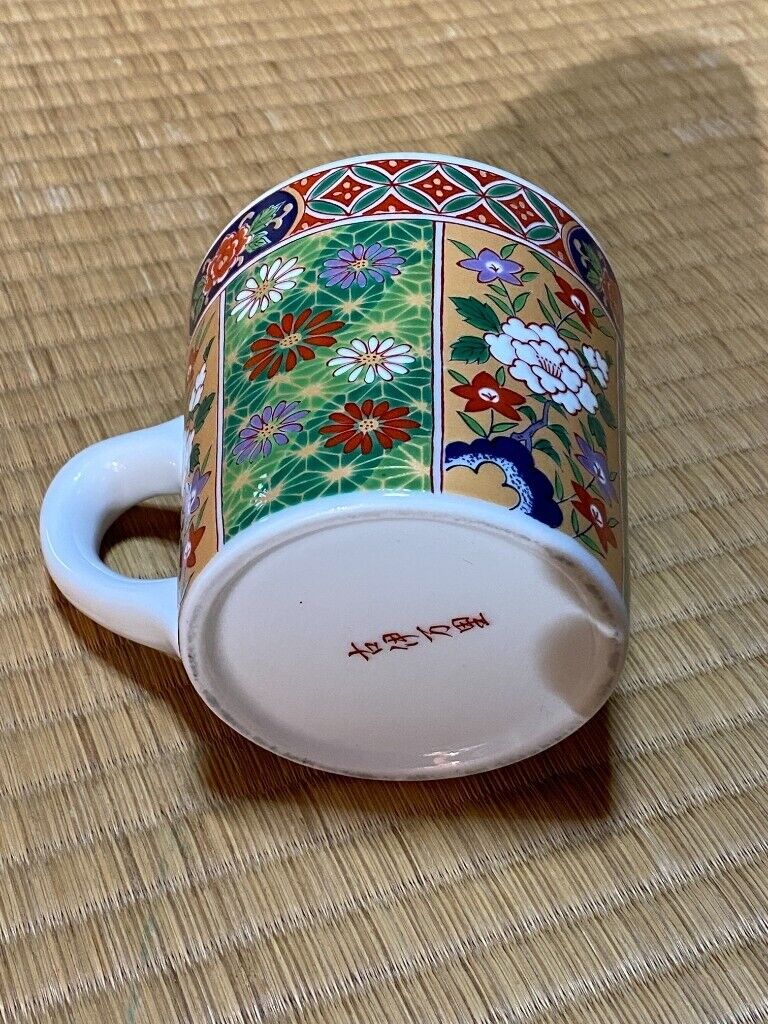 Japanese Ko-Imari Style Porcelain Mug, Traditional Floral Design, Perfect for Tea/Coffee or Display