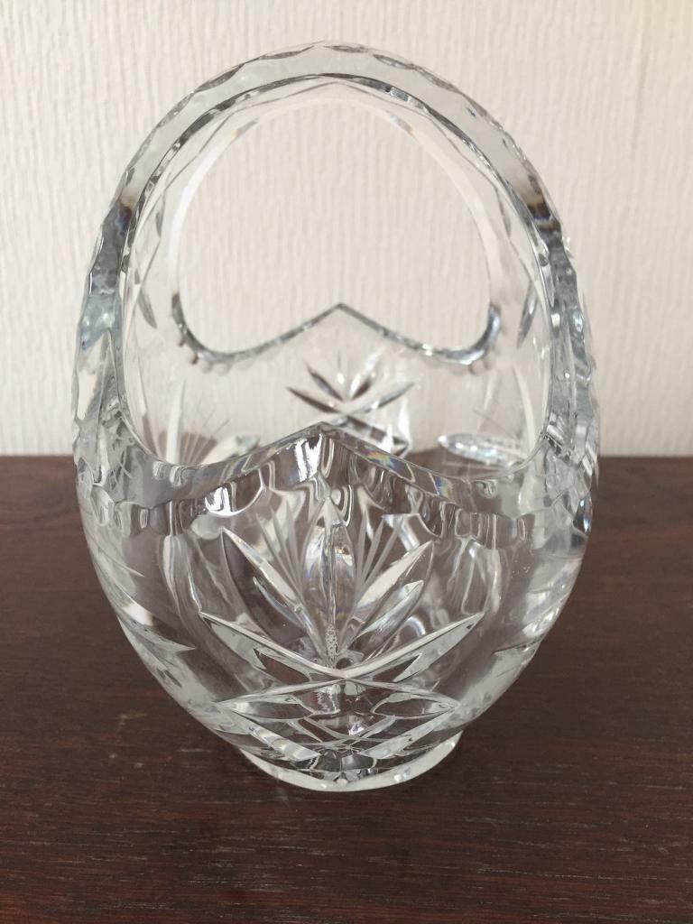 Crystal basket vase 