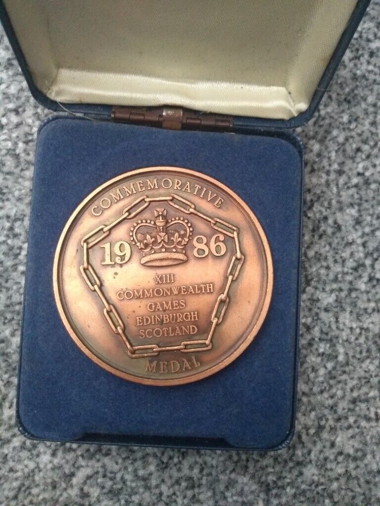 Commemorative commonwealth medal