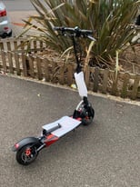 Kugoo M4 Electric Scooter - Brand New - 34 mph top speed - 30 miles endurance - 2022 Model