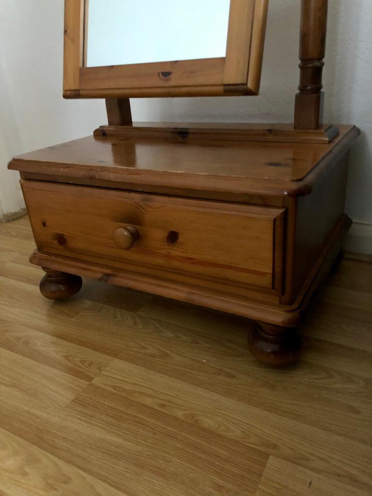 Mirror & drawer rotating (Ducal ltd.Victoria )