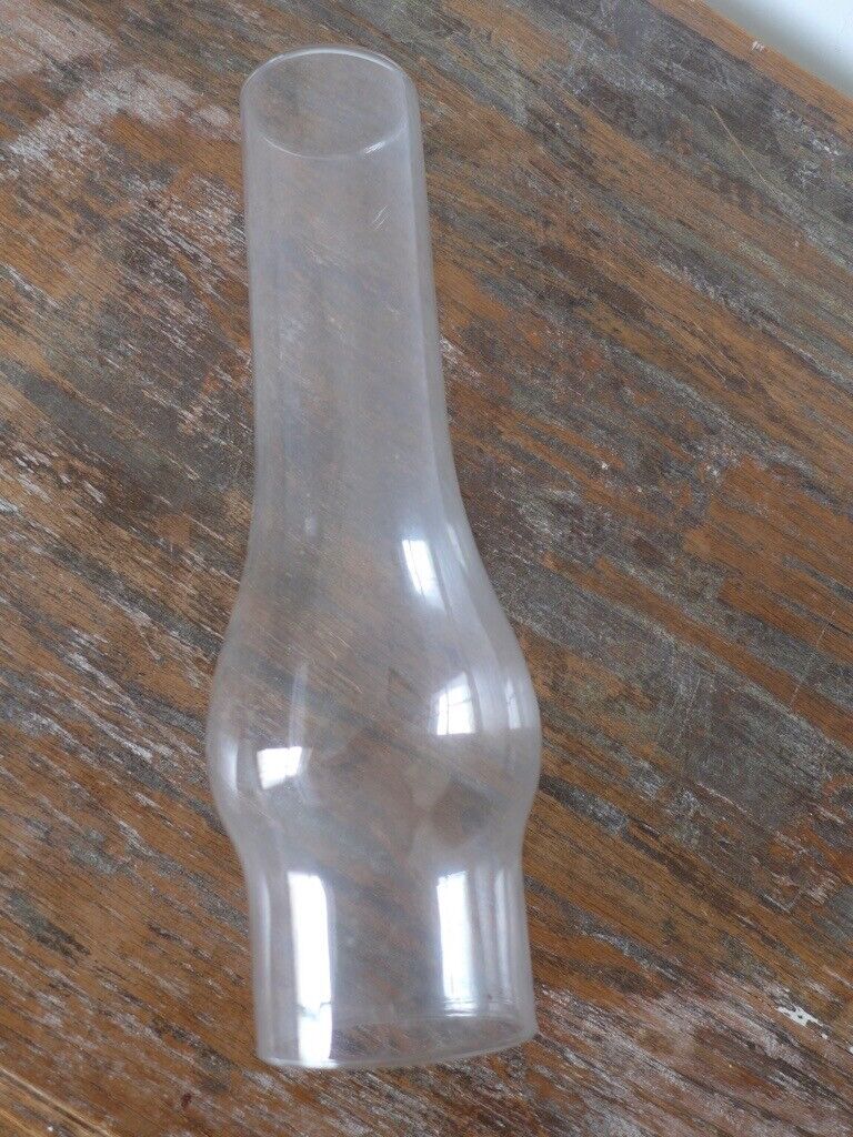 image for VINTAGE OIL LAMP CHIMNEY