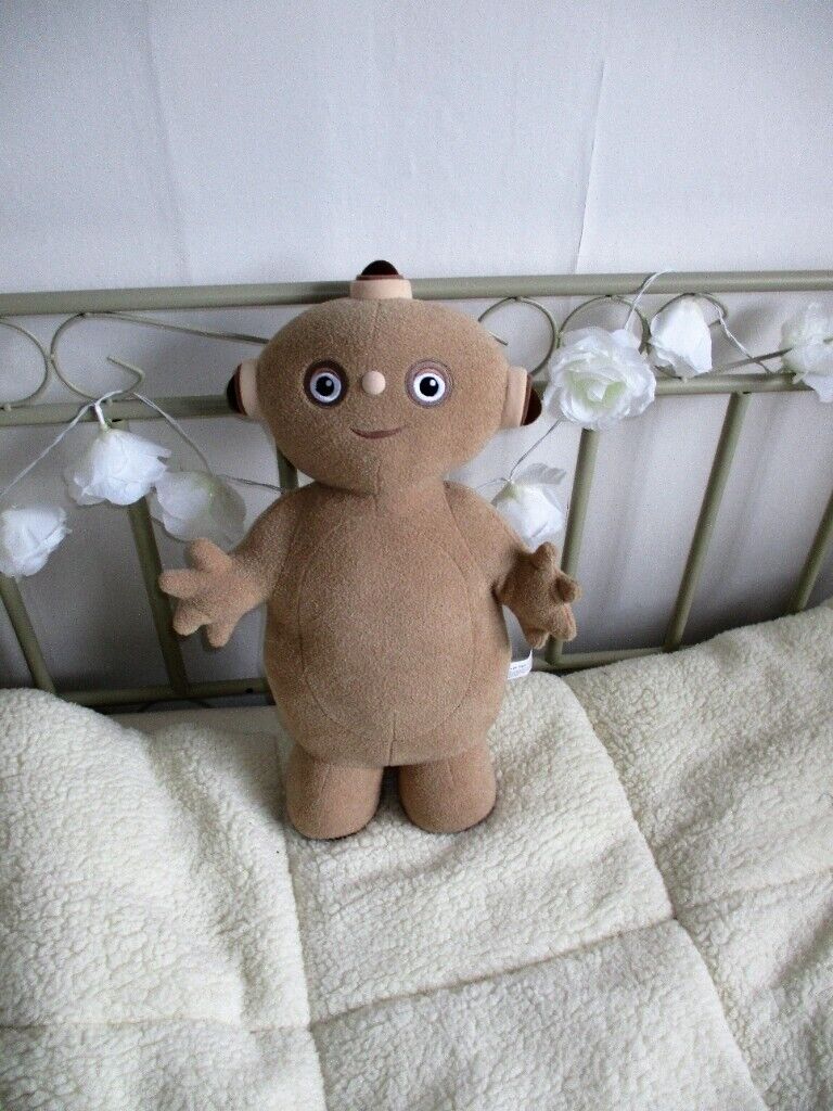 image for in the night garden talking macka packa 20in plush