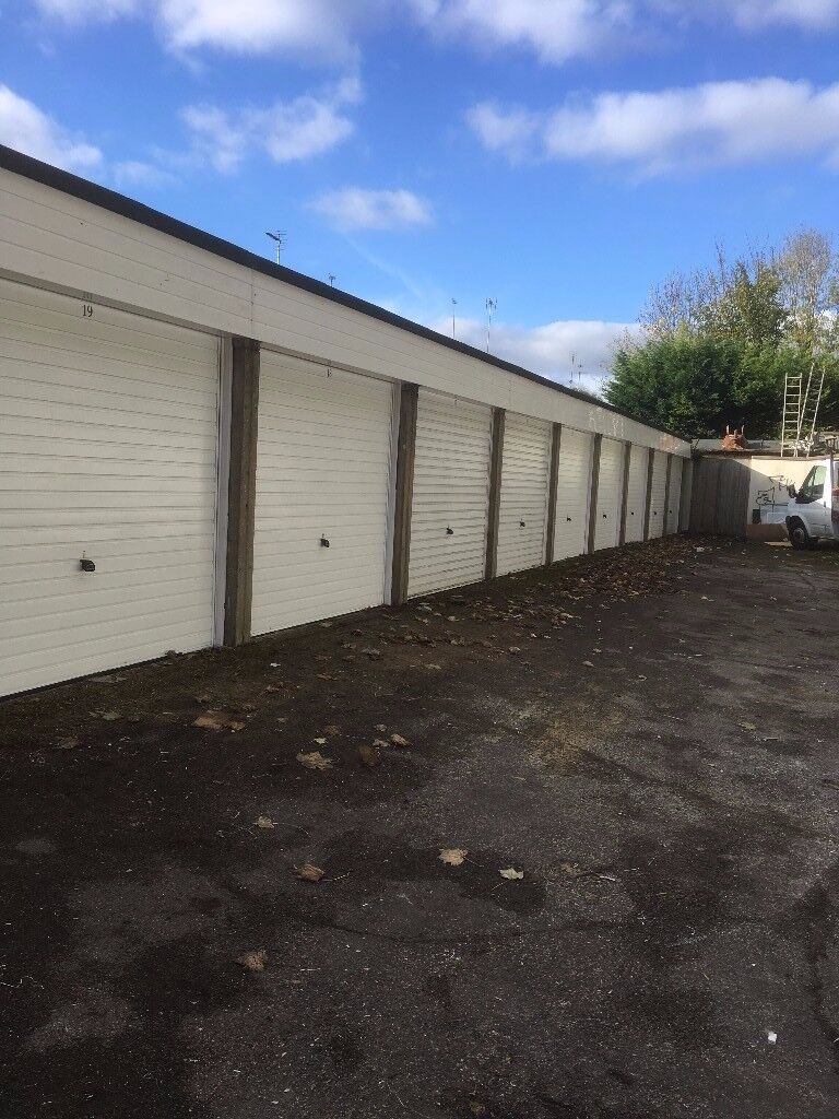 Garage/Parking/Storage: Glenview Road (r/o St Francis Church),Hemel, Hempstead  HP1 1TD - GATED SITE
